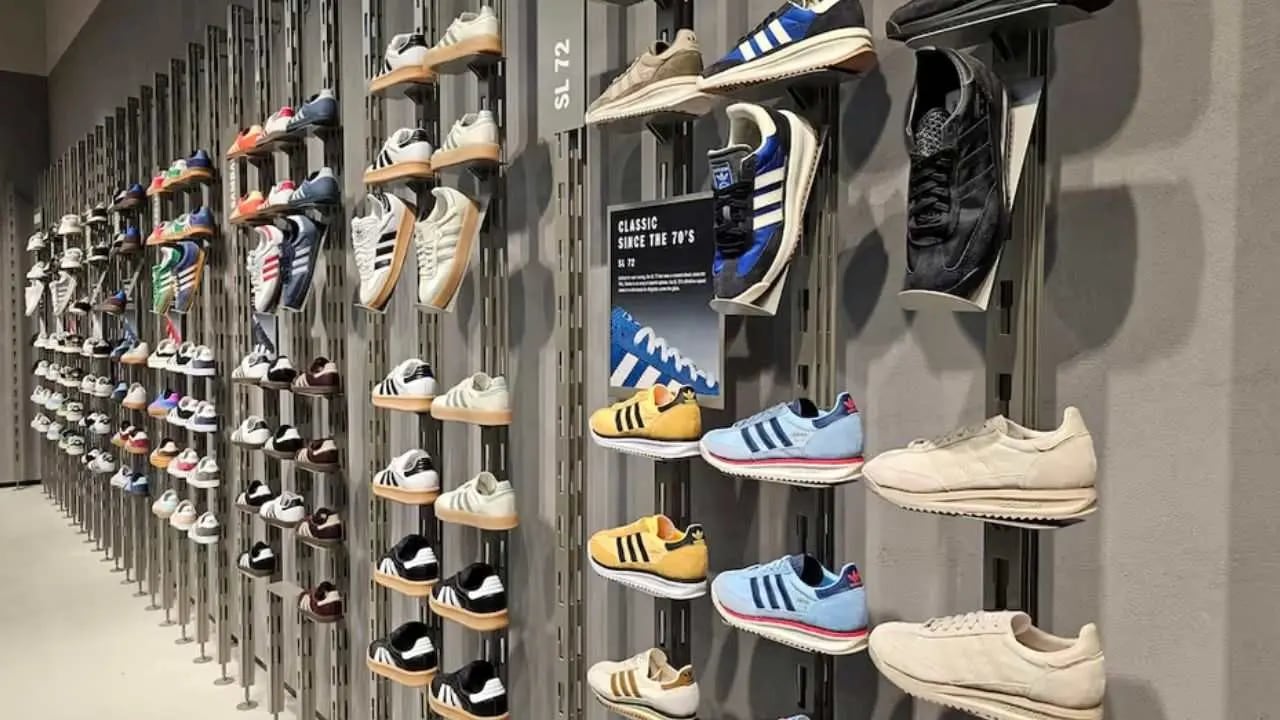 Adisenta liquidación en la tienda oficial de Adidas: zapatillas con rebajas de hasta el 50% y financiación escalonada