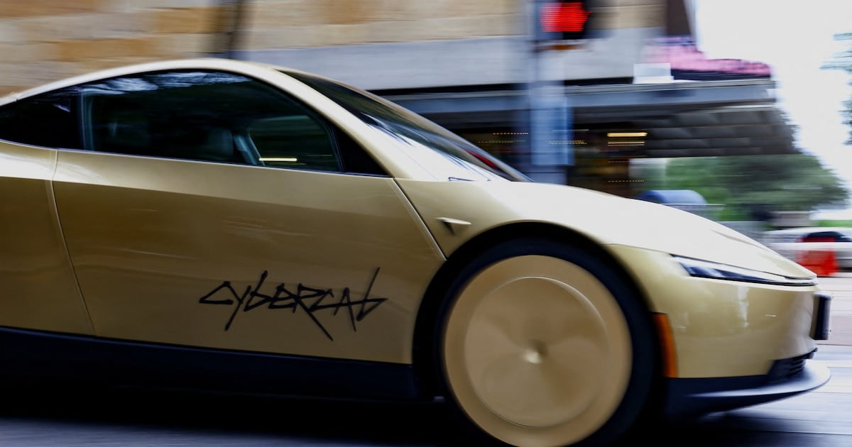 La NHTSA abre una auditoría sobre la certificación de seguridad del Cybercab de Tesla