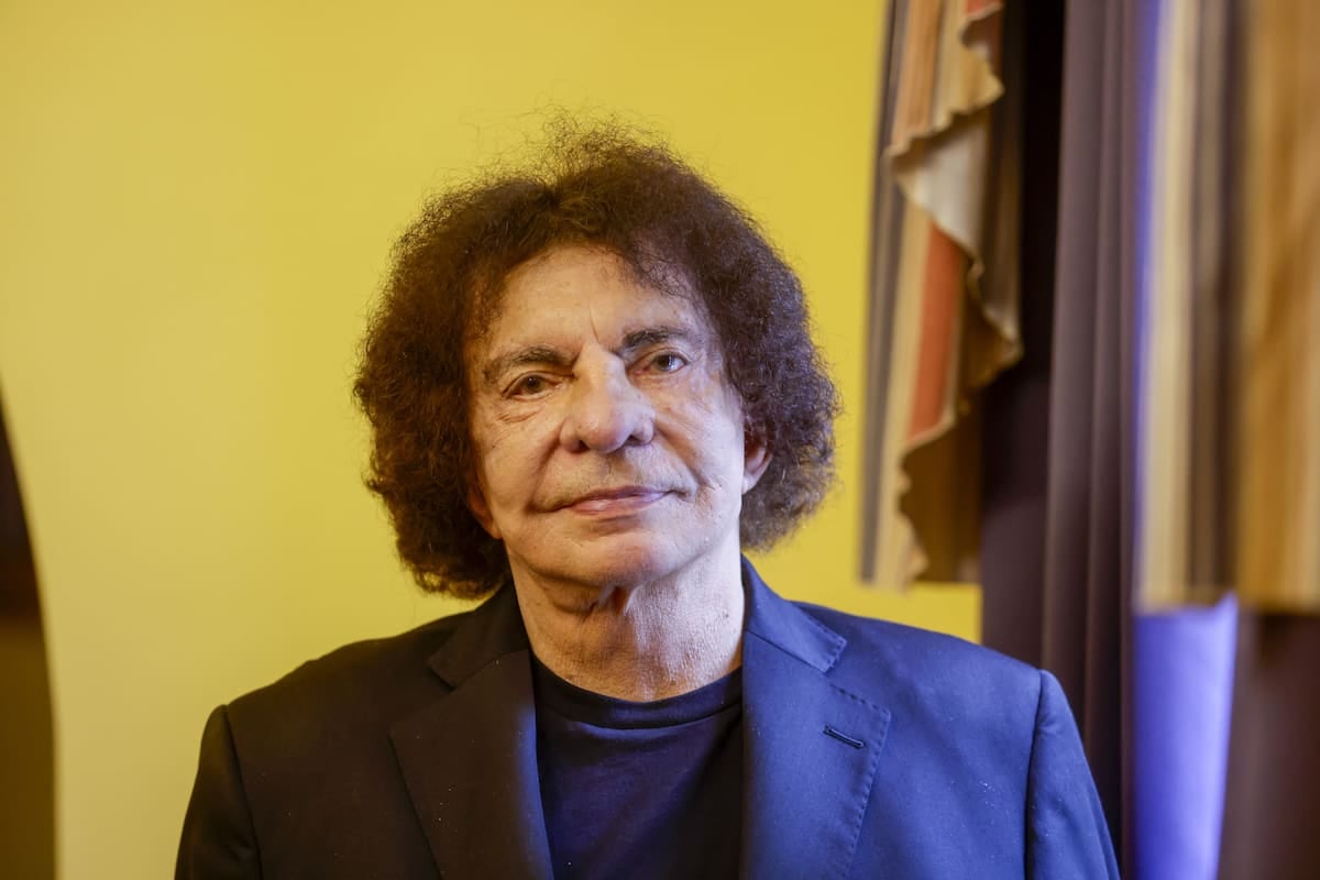 Doctor Honoris Causa para Alejandro Dolina: la UBA consagró a un narrador oral de la radio argentina