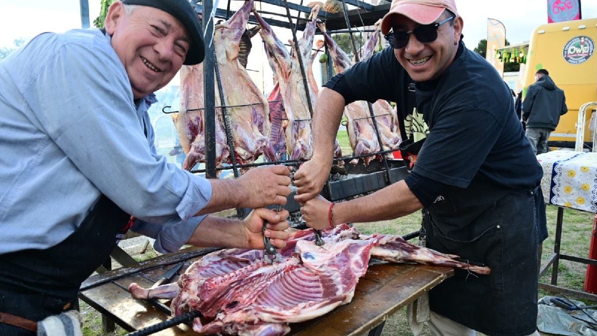 Confluencia de Sabores desplegó más de 90 puestos en el corazón del Parque Jaime de Nevares
