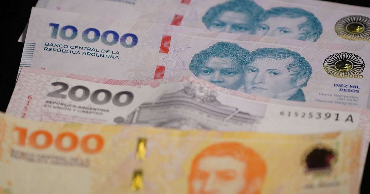 El billete de mil pesos perdió casi todo su poder de compra y cede terreno frente a las denominaciones más altas