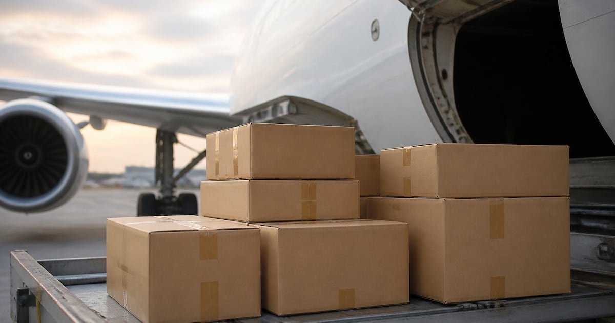 Compras por courier acumulan USD 855 millones en lo que va del año, aunque agosto marcó la segunda caída mensual al hilo