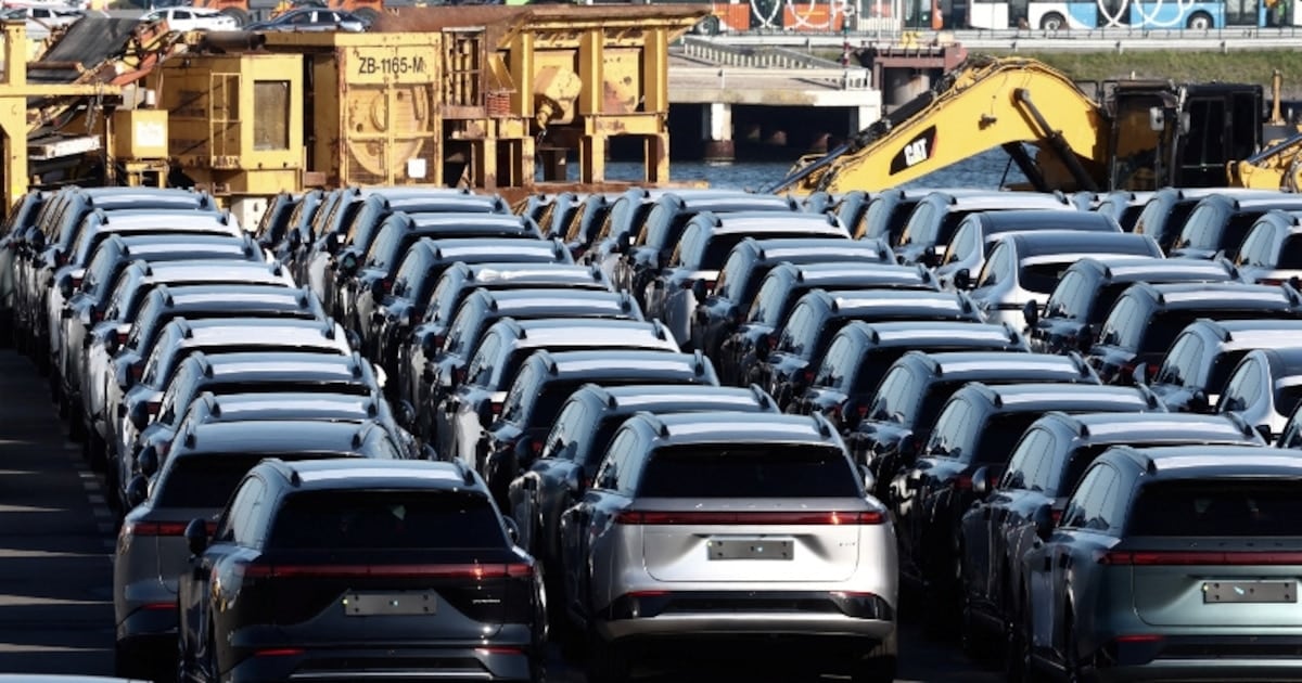 El 9,5% de los patentamientos del año correspondió a autos importados que tributan un arancel del 35%