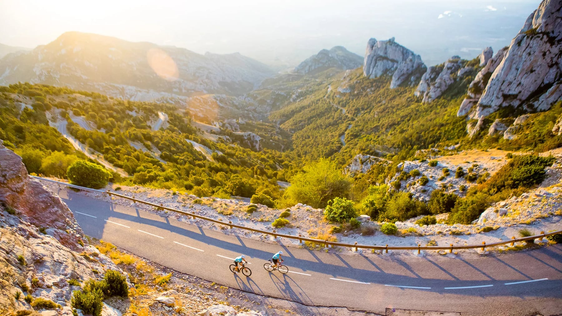 Cataluña propone un circuito de 2.000 kilómetros que enlaza mar y cordillera en cinco tramos