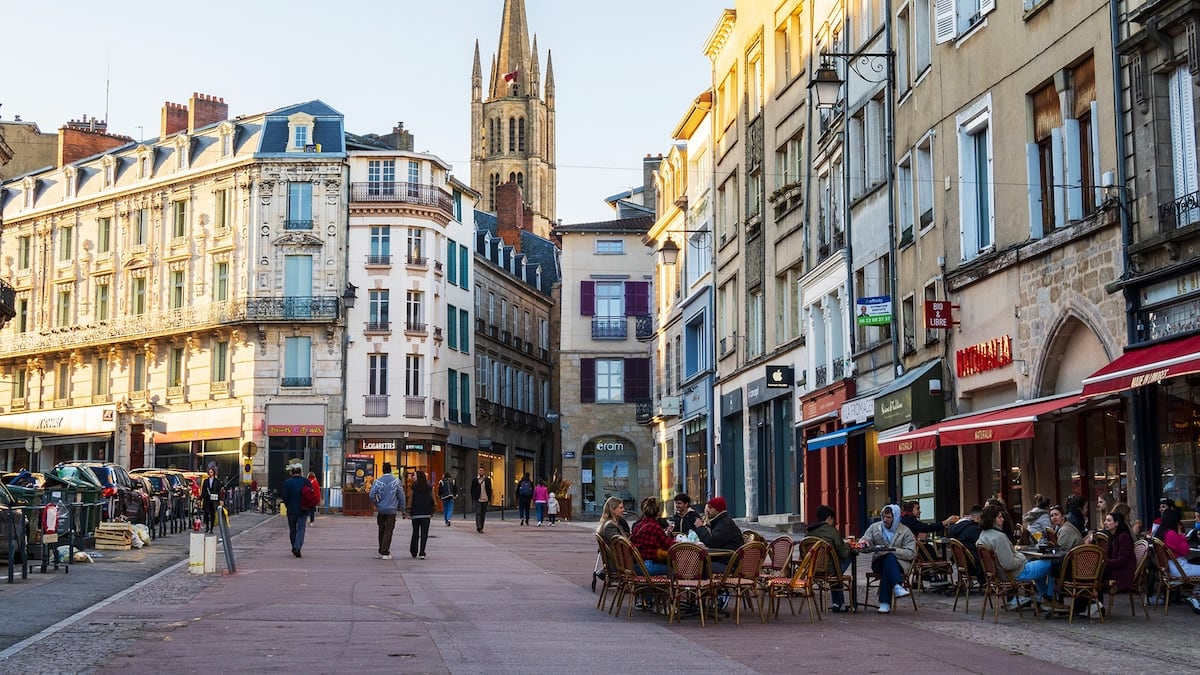 Limoges, capital francesa de la porcelana y el esmalte: un paseo entre museos, talleres y manufacturas