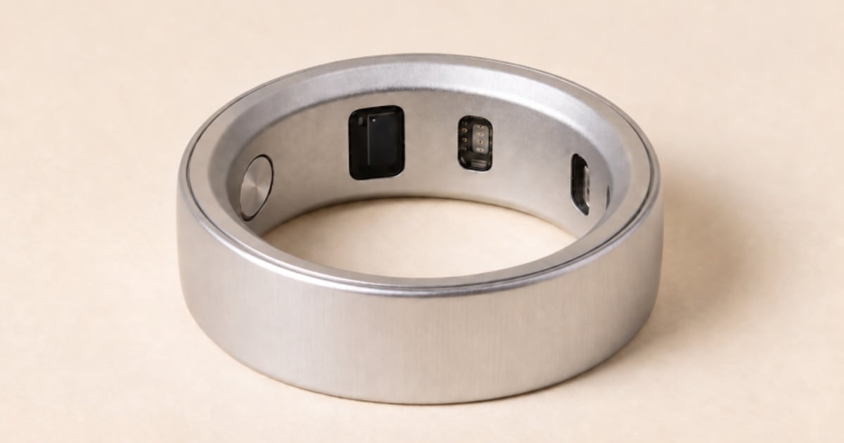 Interface, el anillo que lleva cinco asistentes de inteligencia artificial en el dedo y sale a 99 dólares