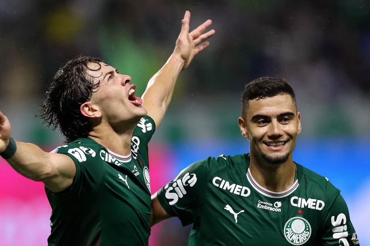 Giay se sacó la lotería en el clásico: doblete histórico y Palmeiras pasó por encima a un Corinthians que se cae a pedazos