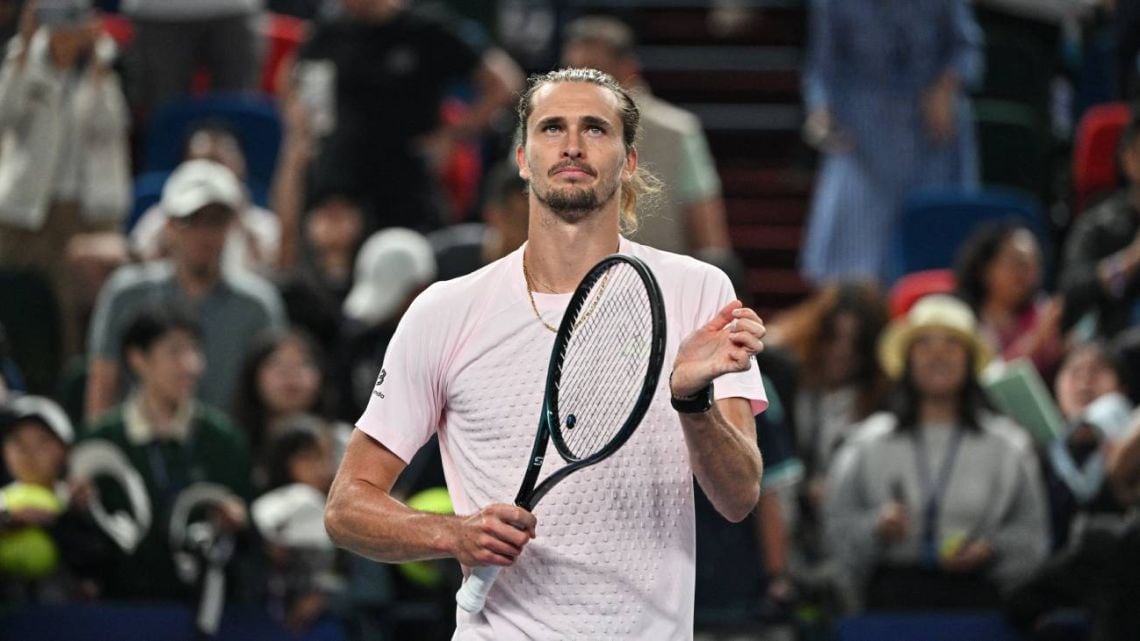 Zverev sacó a Bublik a fuerza de tie-breaks y va por De Miñaur en Shanghái