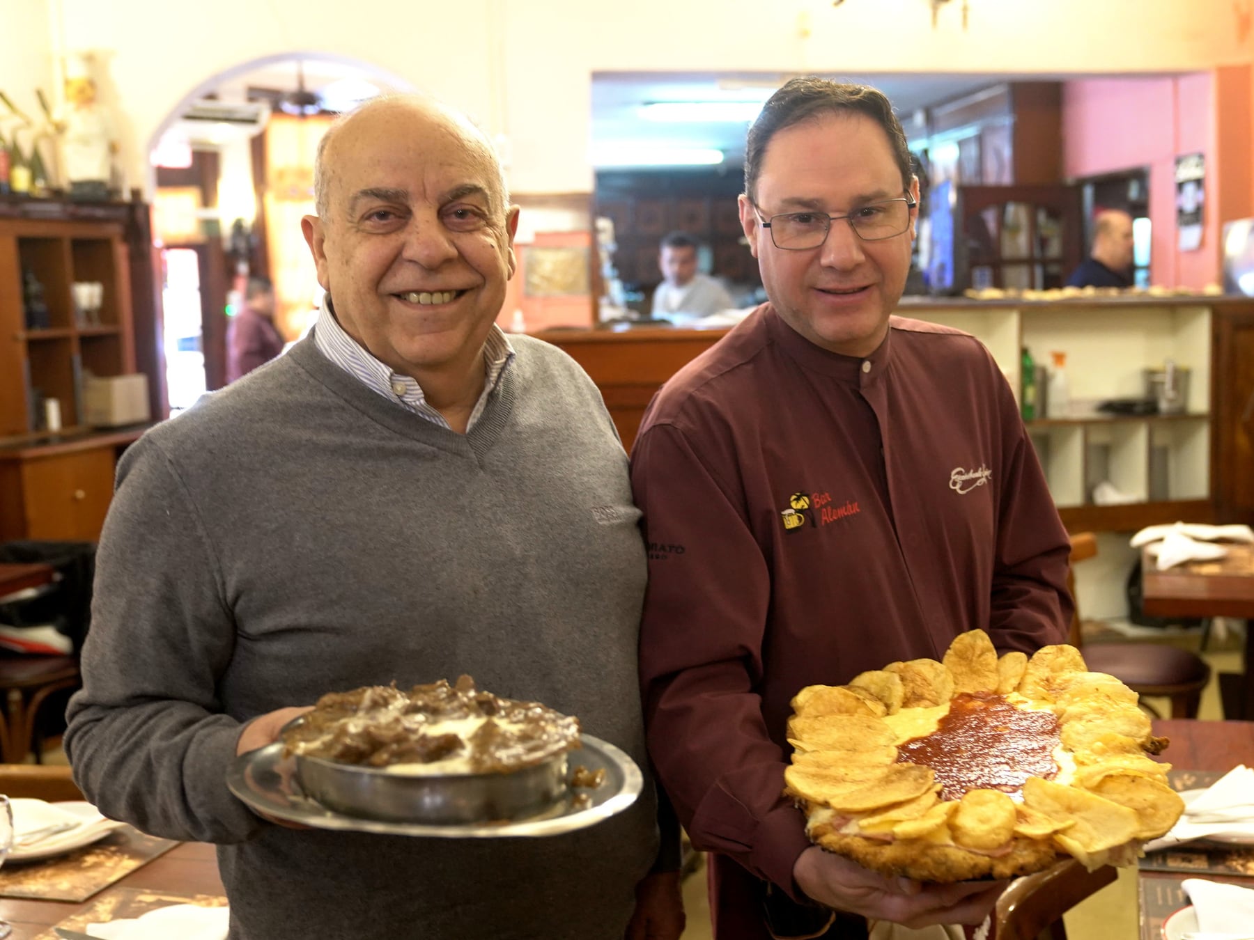 El bodegón de Villa Devoto que llegó a servir 700 cubiertos en un fin de semana y se sostiene como referente del barrio