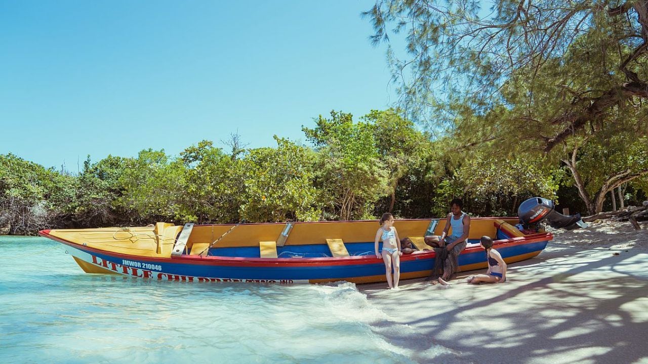 Jamaica se reposiciona para el viajero argentino con más de 150 experiencias activas y un verano libre de sargazo