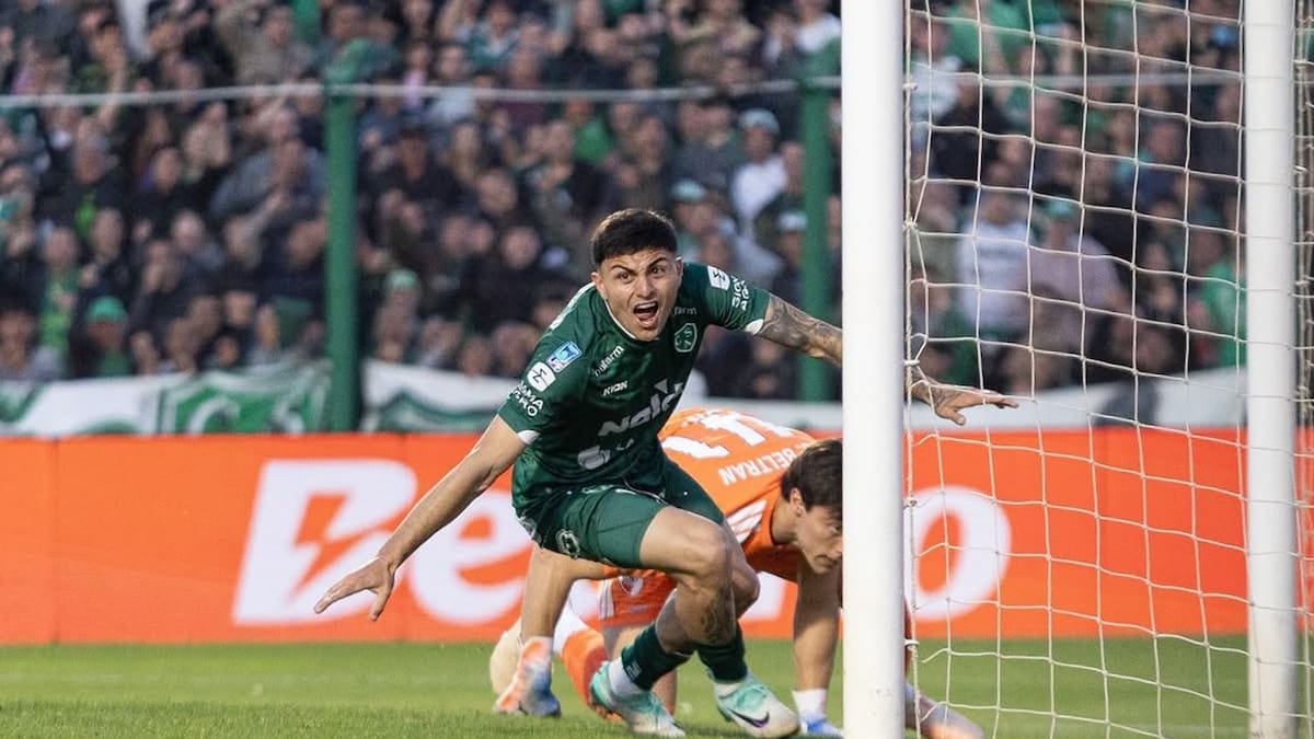 El verde de Junín le pasó por encima a River y Sarmiento acaricia los playoffs