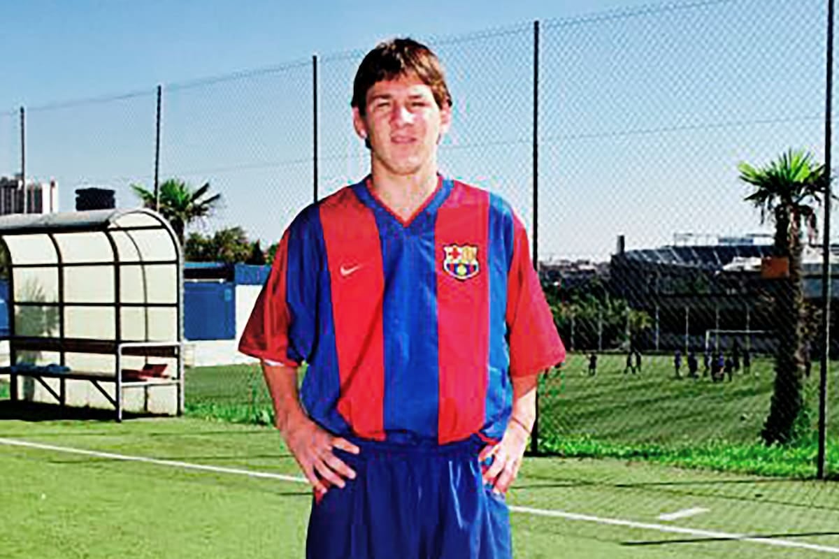 Messi tenía 13, medía 142 y un formador del Barcelona gritó que no lo ficharan: los informes que aparecieron 26 años después