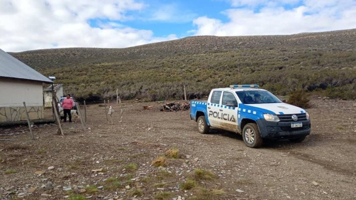 Una semana aislados entre el barro: la odisea de una madre y sus tres hijos en la meseta de Catán Lil