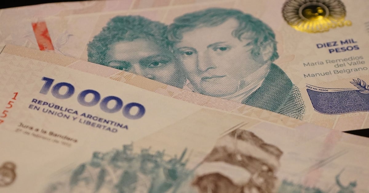 Bancarios: el sueldo inicial quedó en 2,6 millones de pesos tras el ajuste de septiembre y la paritaria sigue atada a la inflación