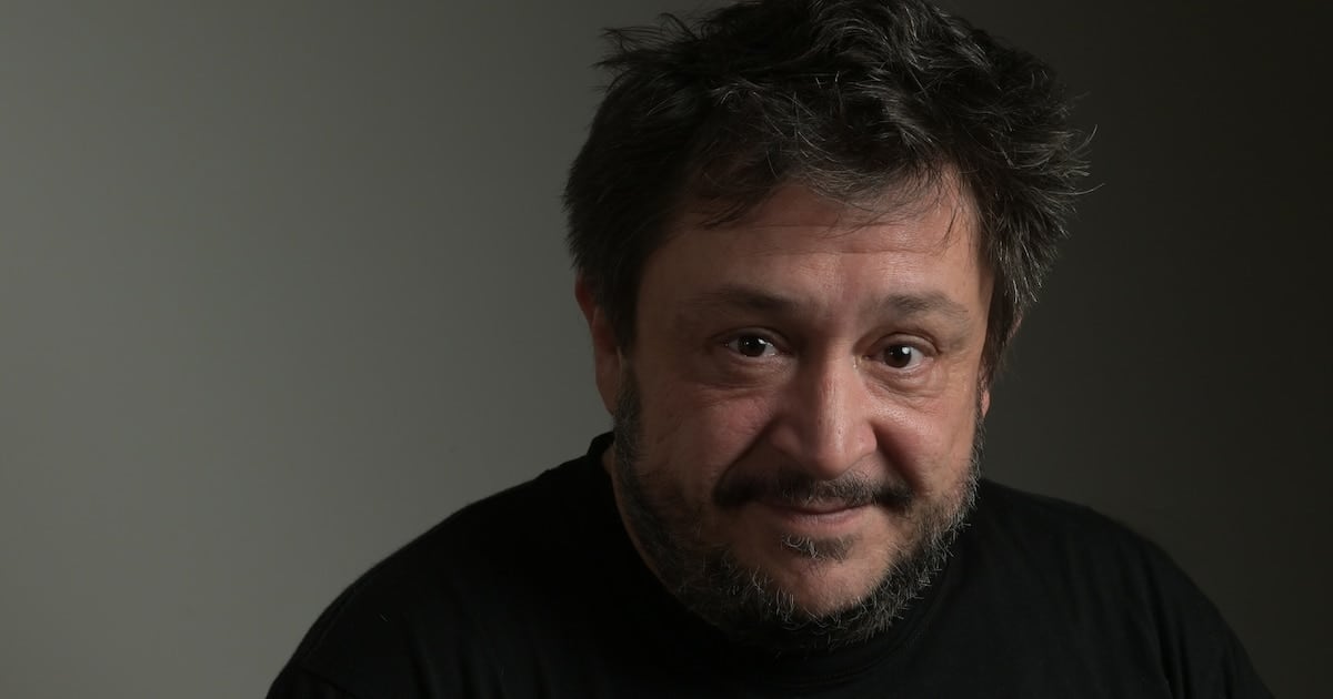 Dieciocho inversores acusan a Hernán Casciari y a Orsai Audiovisuales de devolverles casi nada tras siete proyectos financiados entre 2020 y 2024