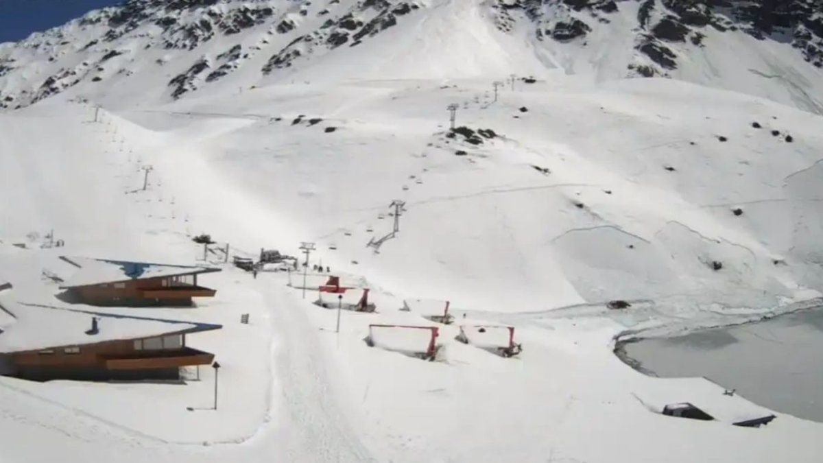 Una avalancha en Portillo dejó tres muertos y reavivó el debate por las excursiones sin permisos en alta montaña