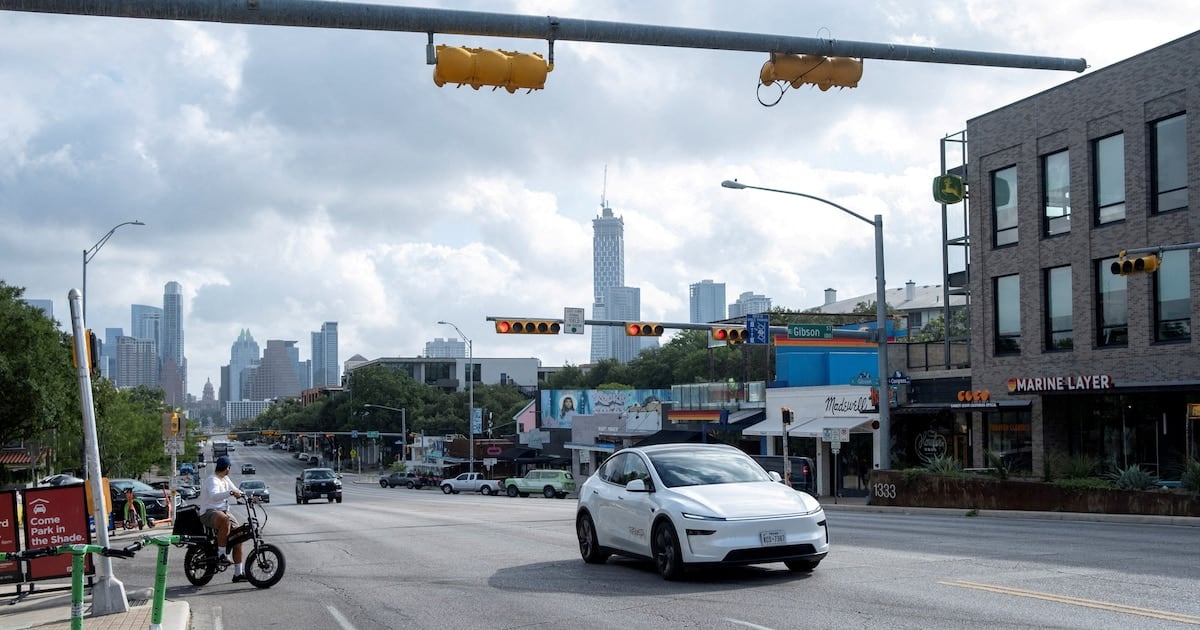 Robotaxis a la deriva: ciudades de Estados Unidos avanzan con regulaciones propias ante la parálisis del Congreso