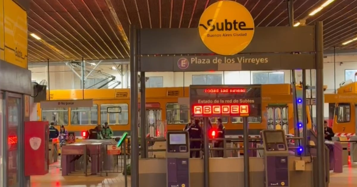 Detenciones de delegados_averageuser_el_subterráneo_de_Buenos_Aires_dejan_sin_servicio_a_las_seis_líneas