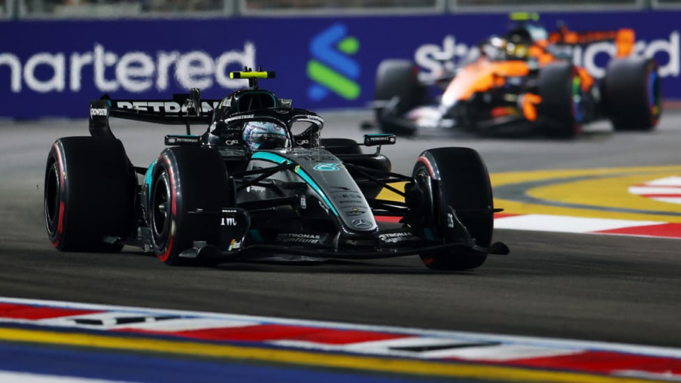 Mercedes se planta en Austin con todo y mete mejoras en los dos coches