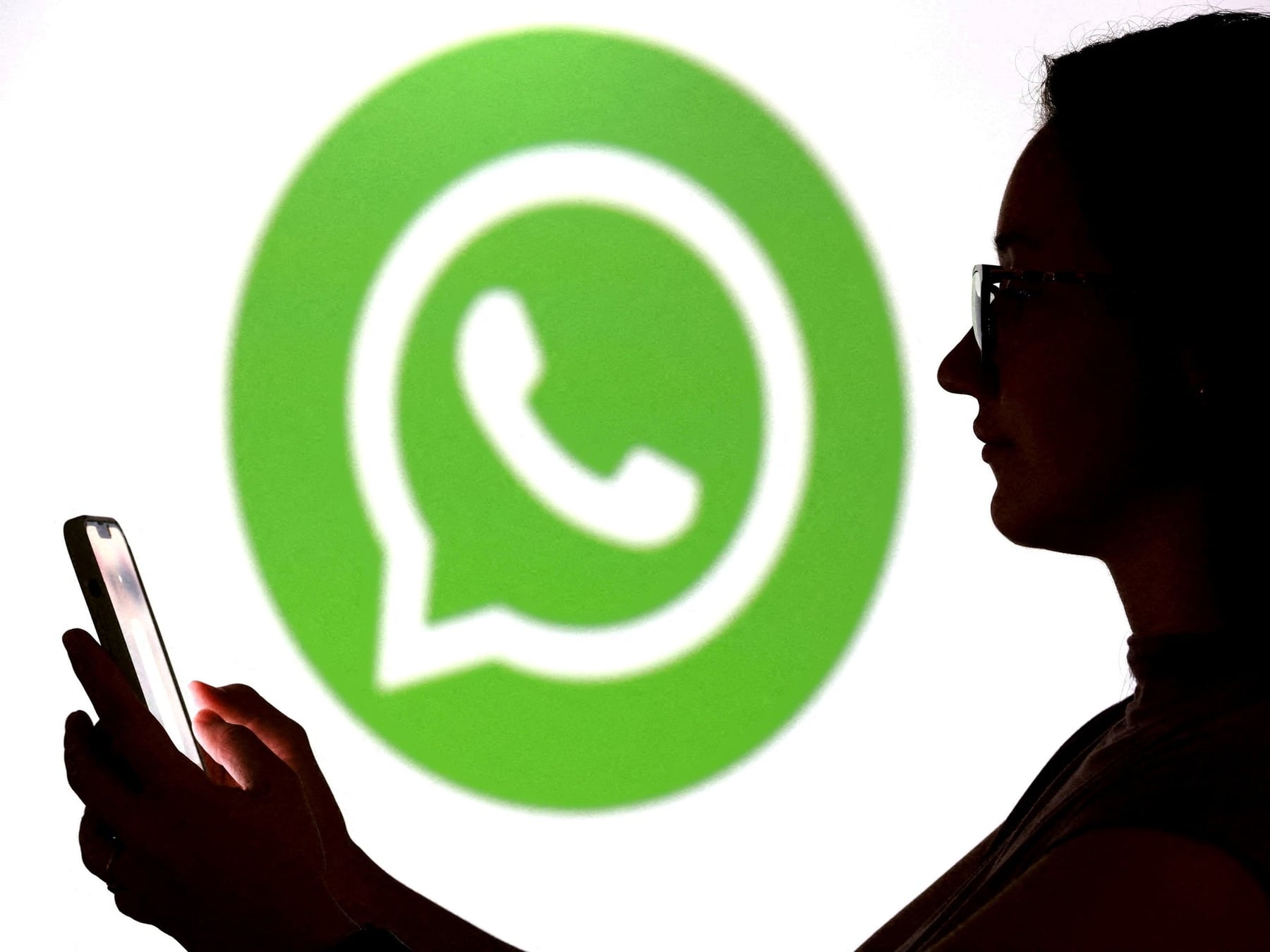 Cómo detectar y cerrar accesos no autorizados a una cuenta de WhatsApp