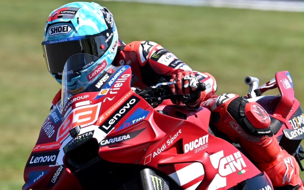 Márquez domó Phillip Island y dejó una marca de 1m27s985