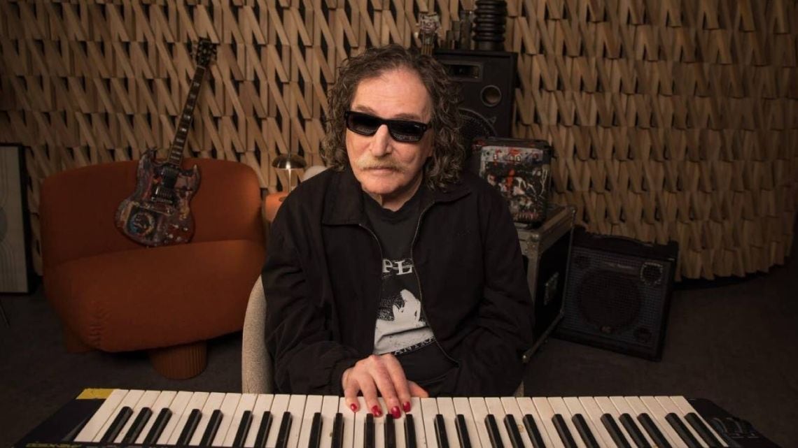 Charly García va a contar su historia en un documental que Netflix prepara para sus 75 años