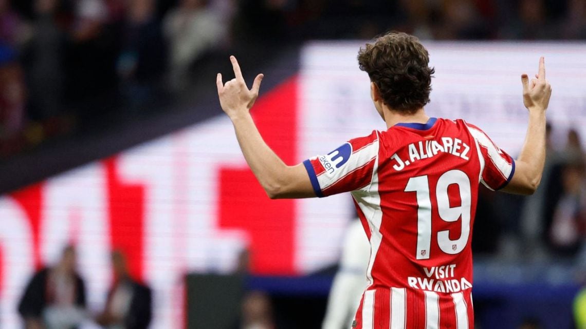 La Araña volvió a resolver: Atlético venció 1-0 a La Coruña con gol de Álvarez