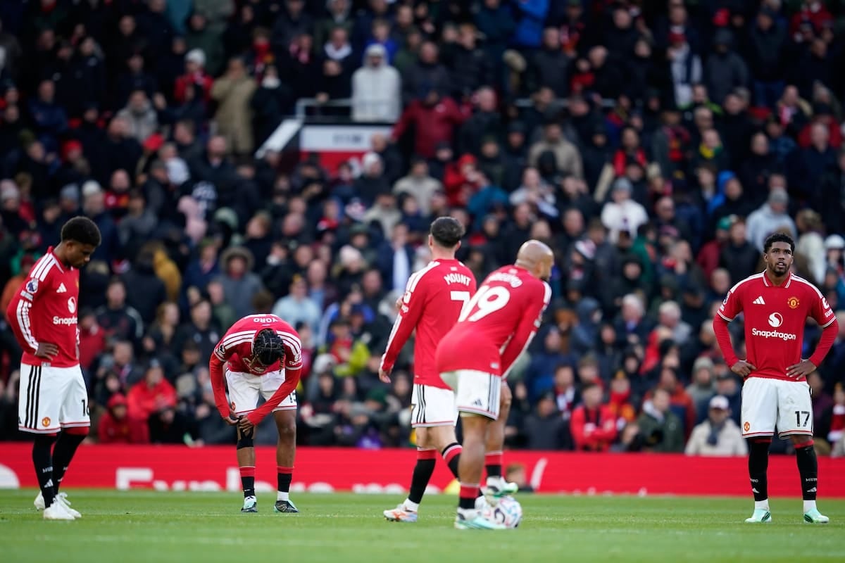 El United se hunde en Old Trafford y Bournemouth le pone la tabla al cuello